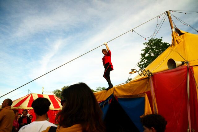 20240519_CecileGerbe-Servettaz_Cabaret_renverse (1)