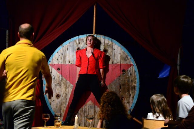 20240519_CecileGerbe-Servettaz_Cabaret_renverse (15)