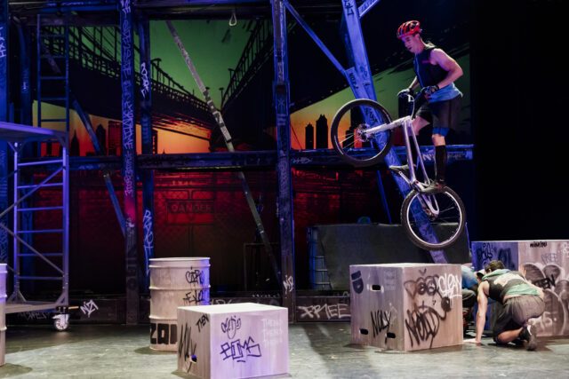 250804_CirqueEloize_IDEvolution_SHOW-20